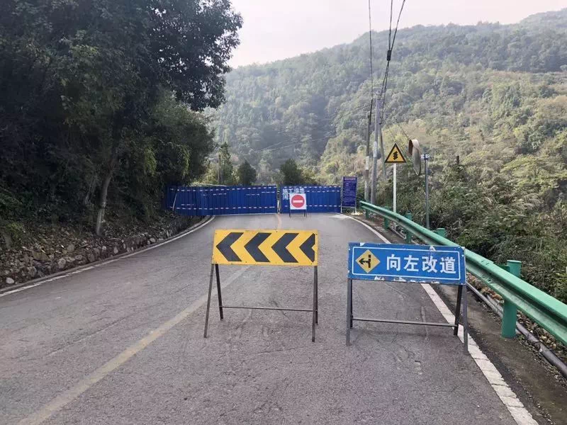 宜昌封路探秘，小巷深處的神秘美食之旅